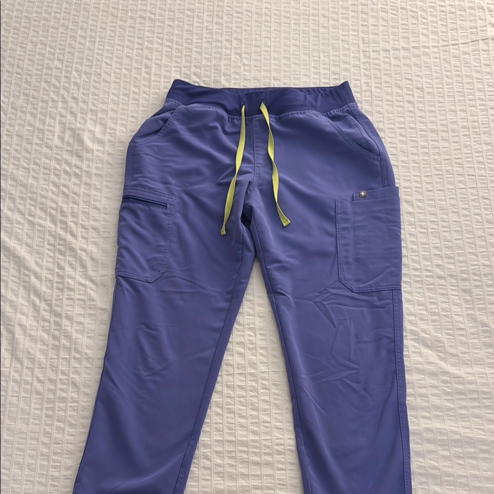 Women’s Figs Scrubs